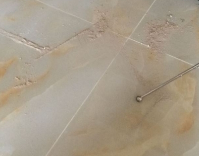 麒麟瓷砖空鼓维修公司分享粘合剂选择不当在瓷砖铺贴过程中可能导致以下问题